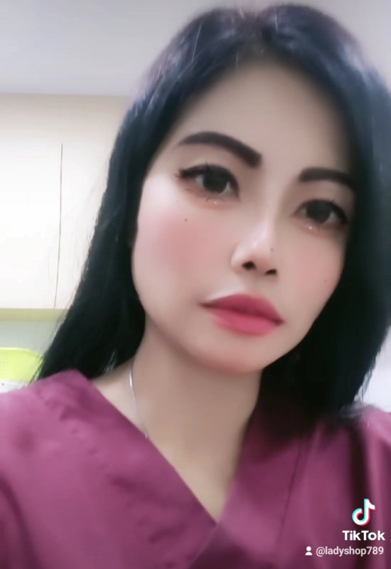 Chanari • 45 • Thaïlande
