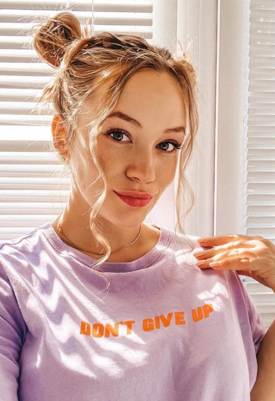 Victoria • 35 • Ukraine 🇺🇦