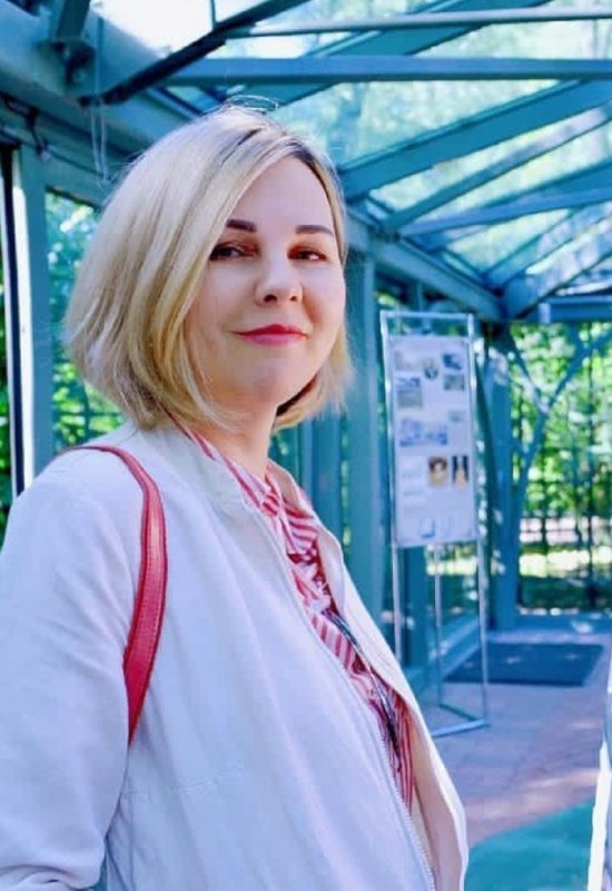 Elvira • 53 • Russie