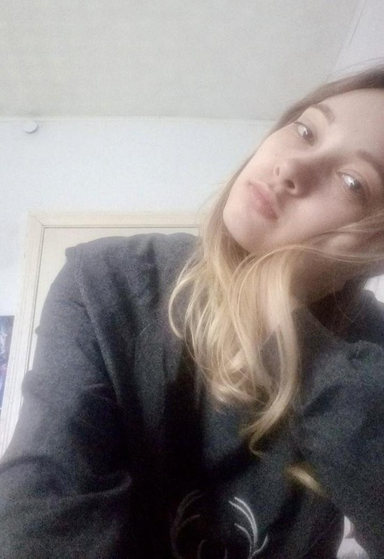 Ánna • 23 • Russia