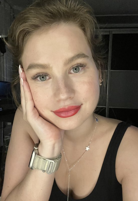 Ekaterina • 27 • Serbie