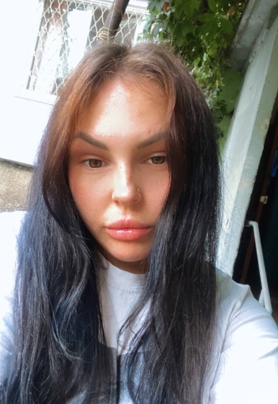 Alina • 33 • Ukraine