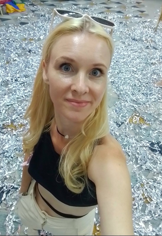 Julia  • 39 • Allemagne