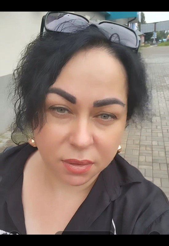 Oxana • 43 • Україна