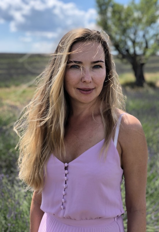 Olga • 51 • Russia