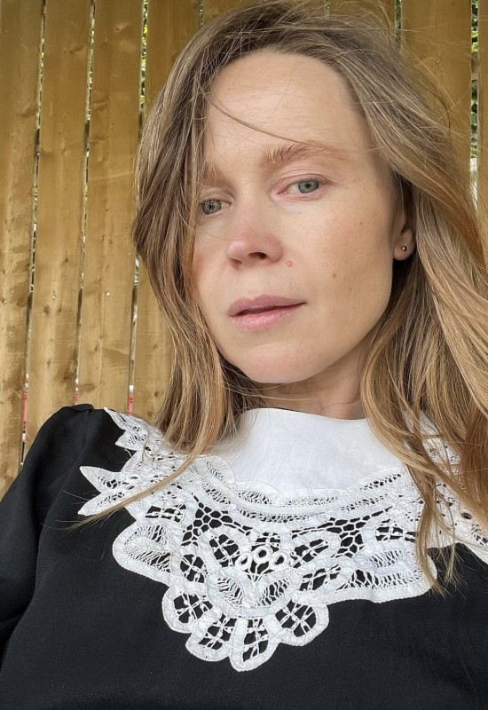 Anna • 43 • Russia