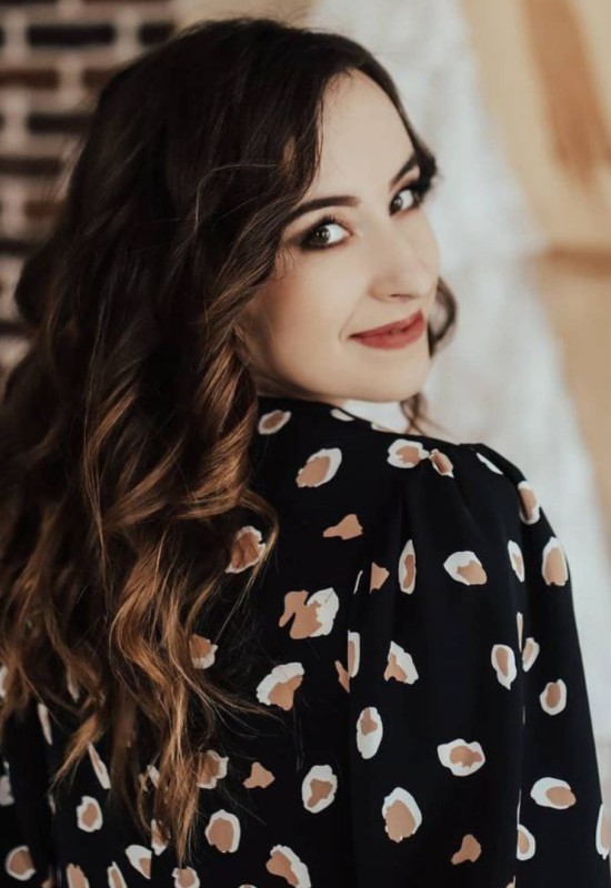 Irina • 34 • Ukraine