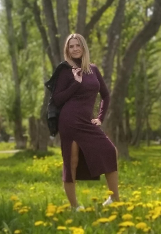 Katerina • 50 • France