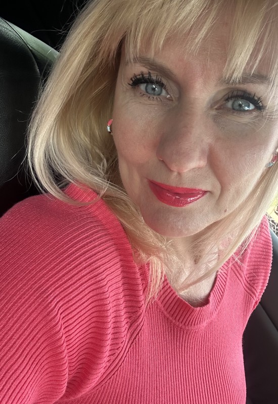 Irina • 53 • Russia