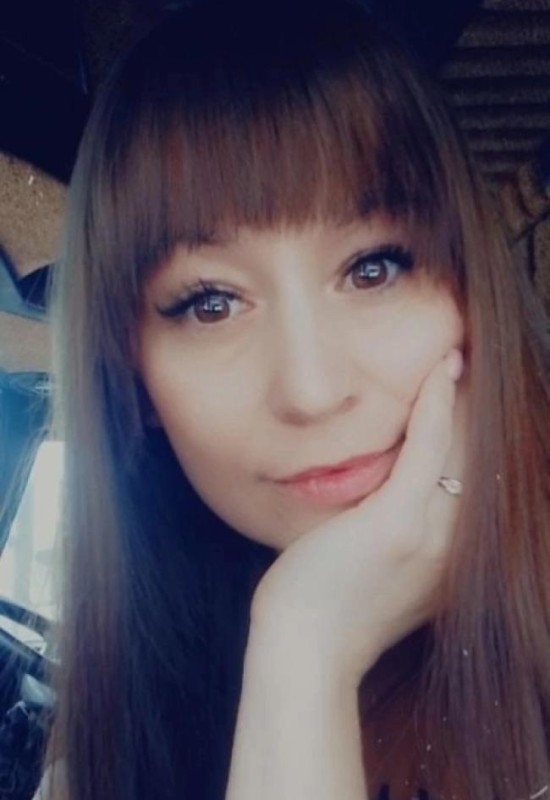 Anna • 40 • Russie