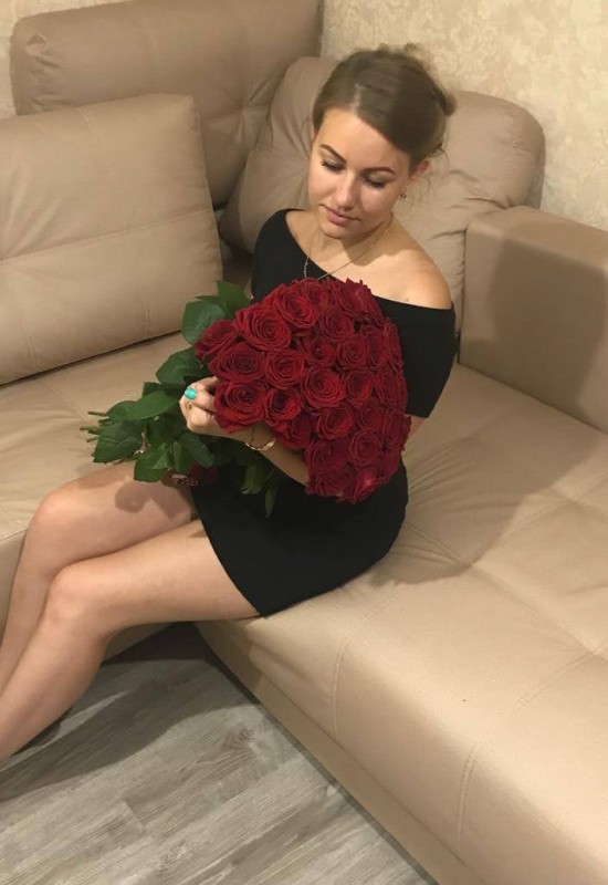 Alena • 31 • Russia