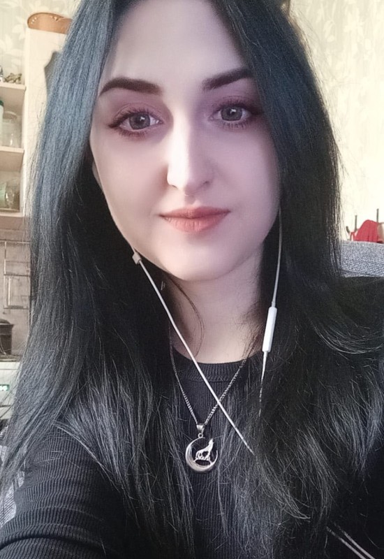 Anastasiya • 30 • Russie