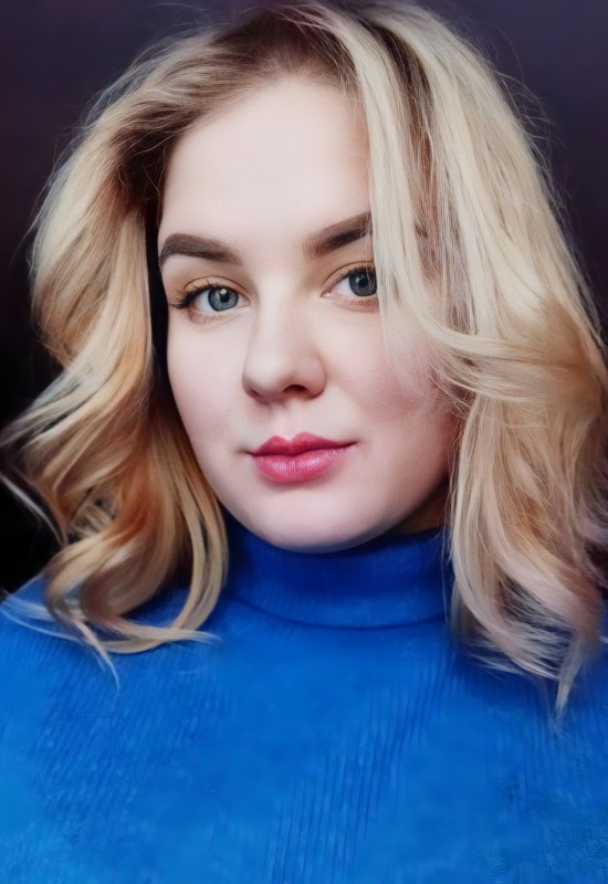 Darina • 27 • Ukraine 🇺🇦