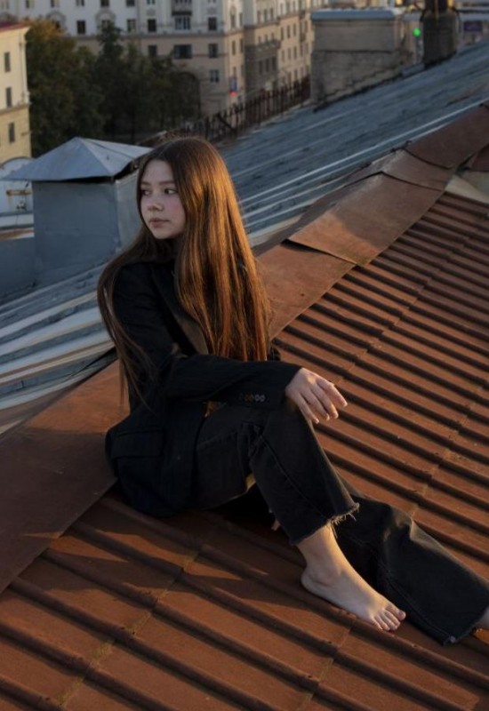 Anna • 19 • Білорусь