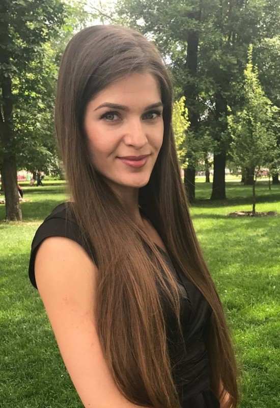 Kristina • 42 • Ukraine 🇺🇦