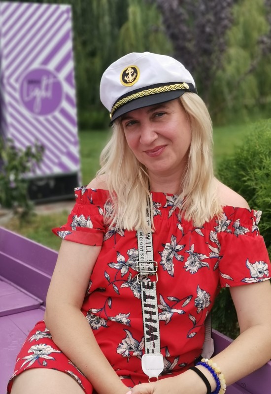 Ann • 45 • Россия