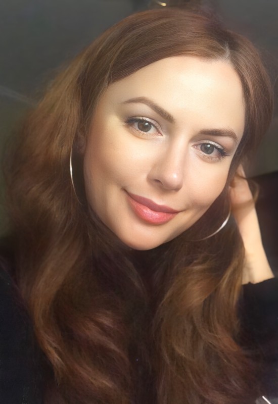 Esenia • 48 • Ukraine