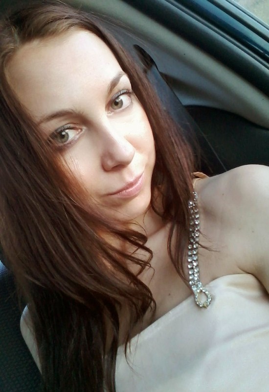 Evgenia • 34 • Ukraine 🇺🇦