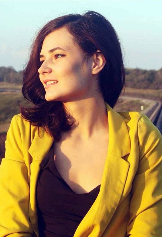 Alina • 37 • Russia