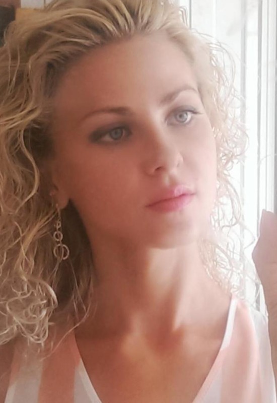 Benedicte • 43 • Украина