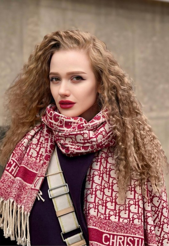 Aria • 25 • Russia