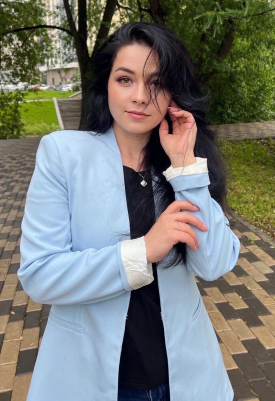 Julia • 33 • Géorgie