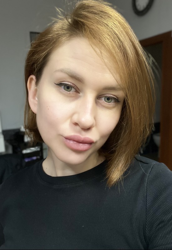 Alexandra • 36 • Russie