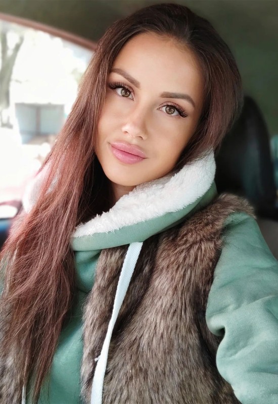 Anastasiya   • 35 • Russia