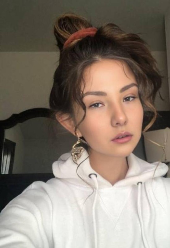 Nika • 31 • Россия