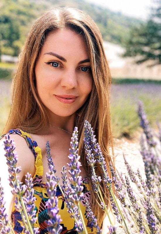 Olga  • 43 • Ukraine