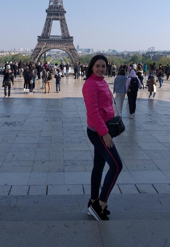 Christina • 42 • Франція