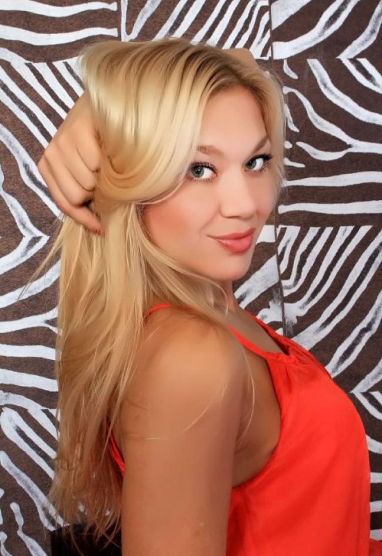 Oksana • 44 • Україна