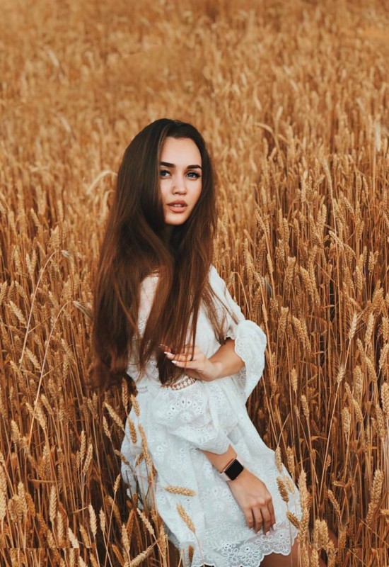 Juli • 36 • Russie