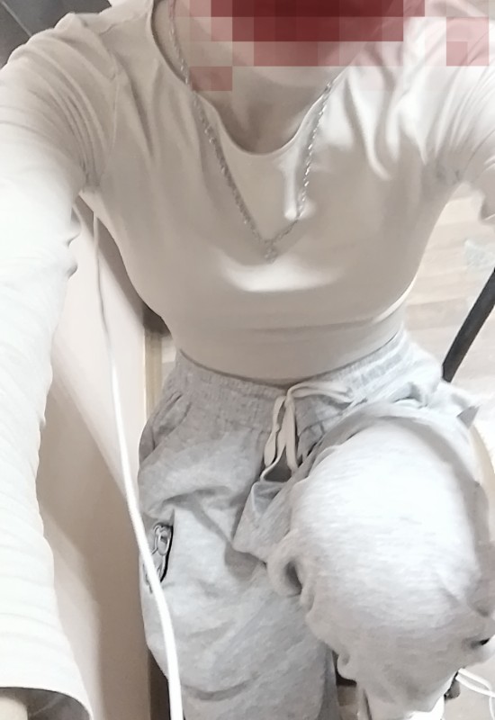 Ksenia • 19 • Russie