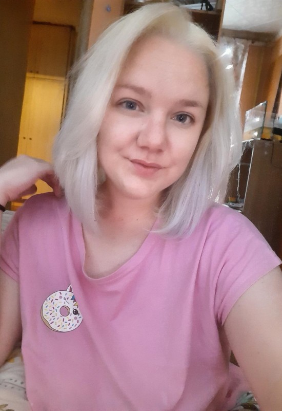 Ulyana • 28 • Russia