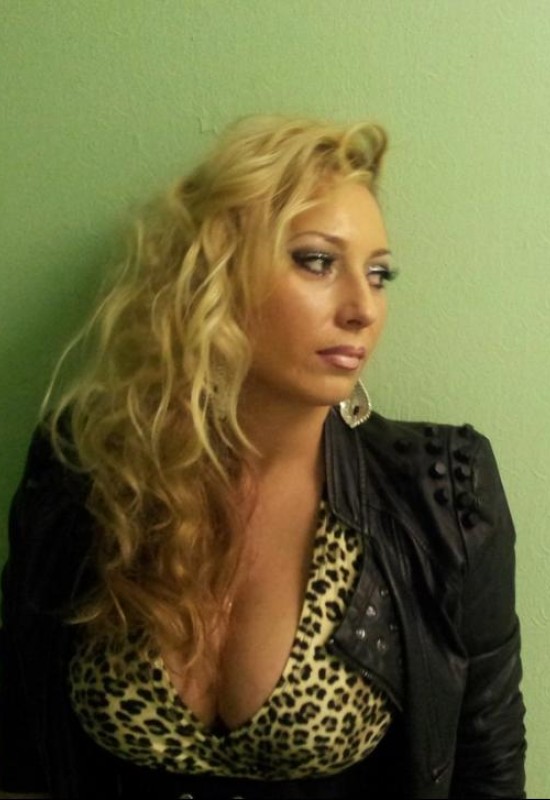 Niky • 38 • Russia