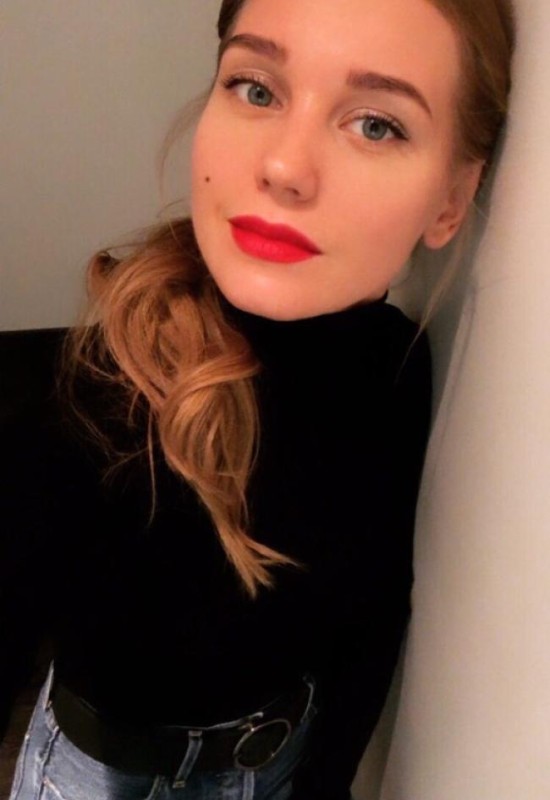 Olya • 35 • Belgique