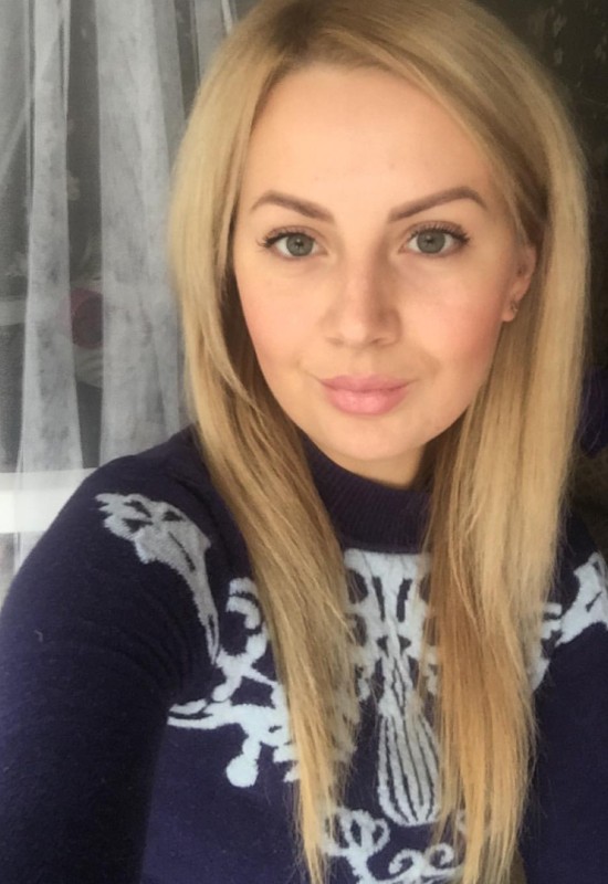 Irina • 41 • Russie