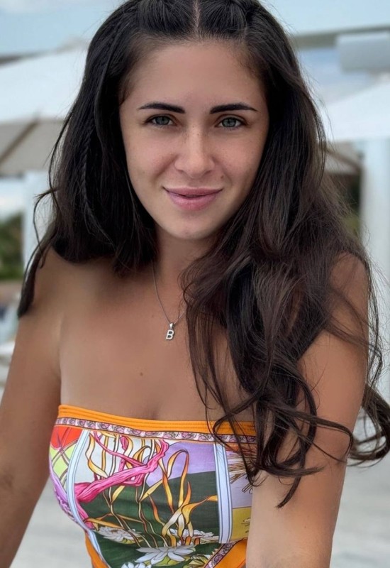 Nataliya • 36 • Ukraine 🇺🇦