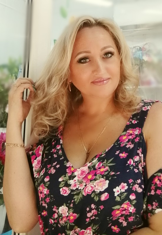 Lubov • 48 • Russia