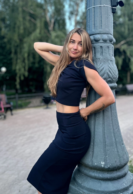 Mary • 30 • Russie