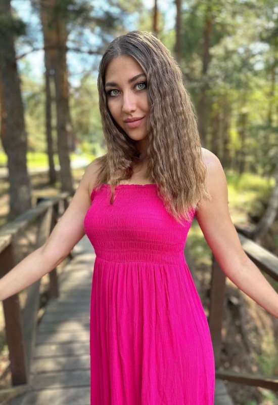 Anastasia • 36 • Україна