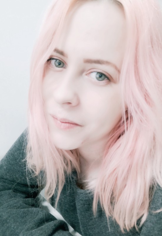 Valia • 29 • Russia