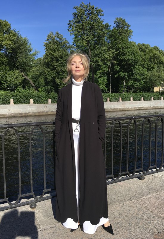 Anna • 60 • Russia