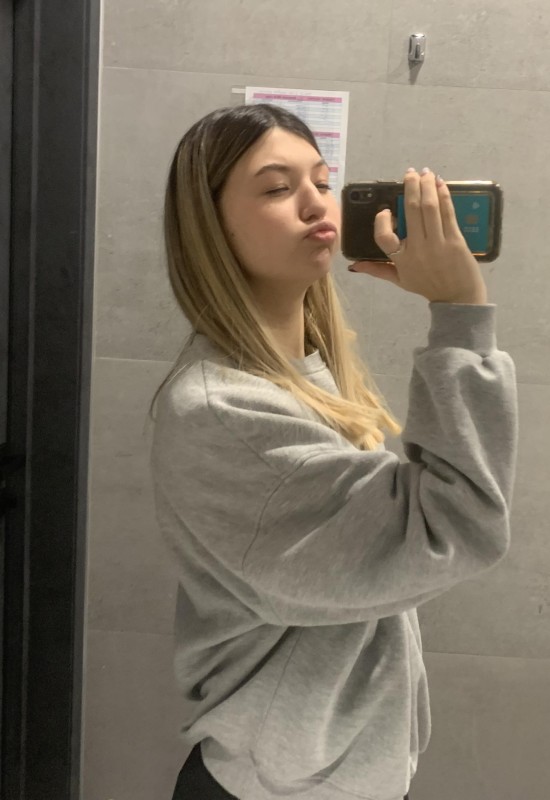 Diana • 19 • Finlande