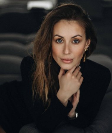 Taisiya, 43