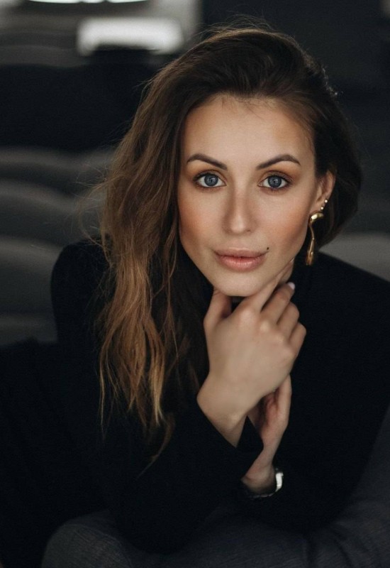 Taisiya • 42 • Ukraine