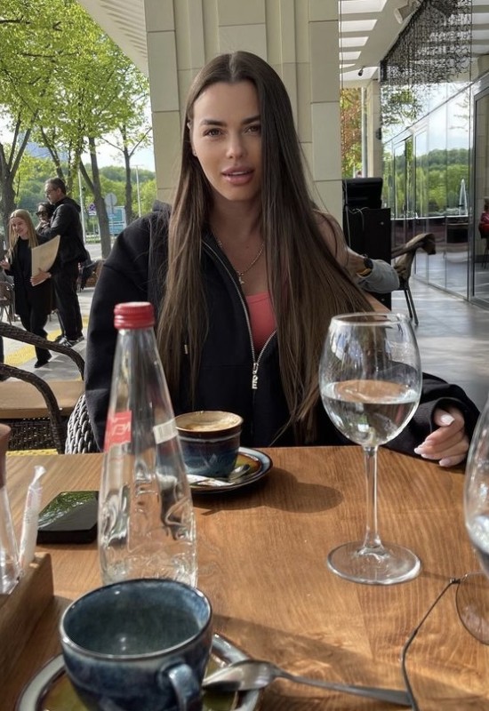 Victoria • 26 • Germany