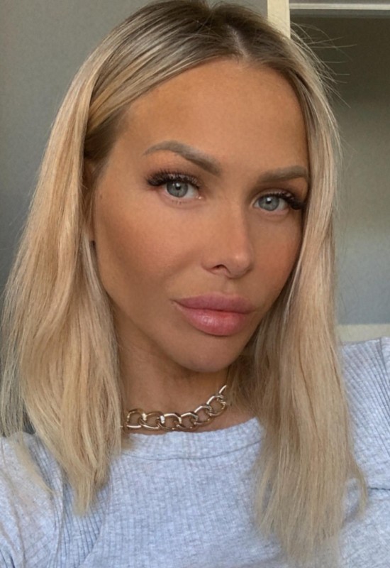 Kristina • 40 • Russie