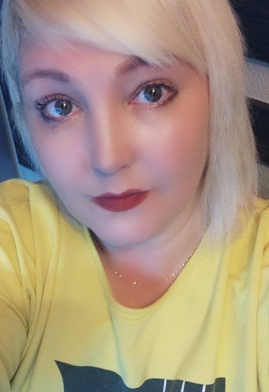 Lucy • 52 • Russia